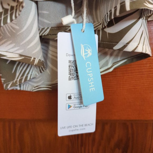 NEW Cupshe Palm Wrap Dress - Picture 3 of 3